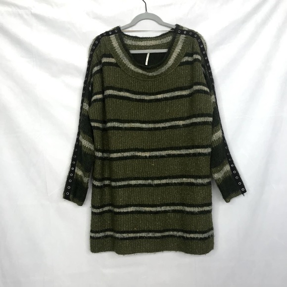Free People Sweaters - Free People Striped oversize drop shoulder sleeves tunic knit sweater